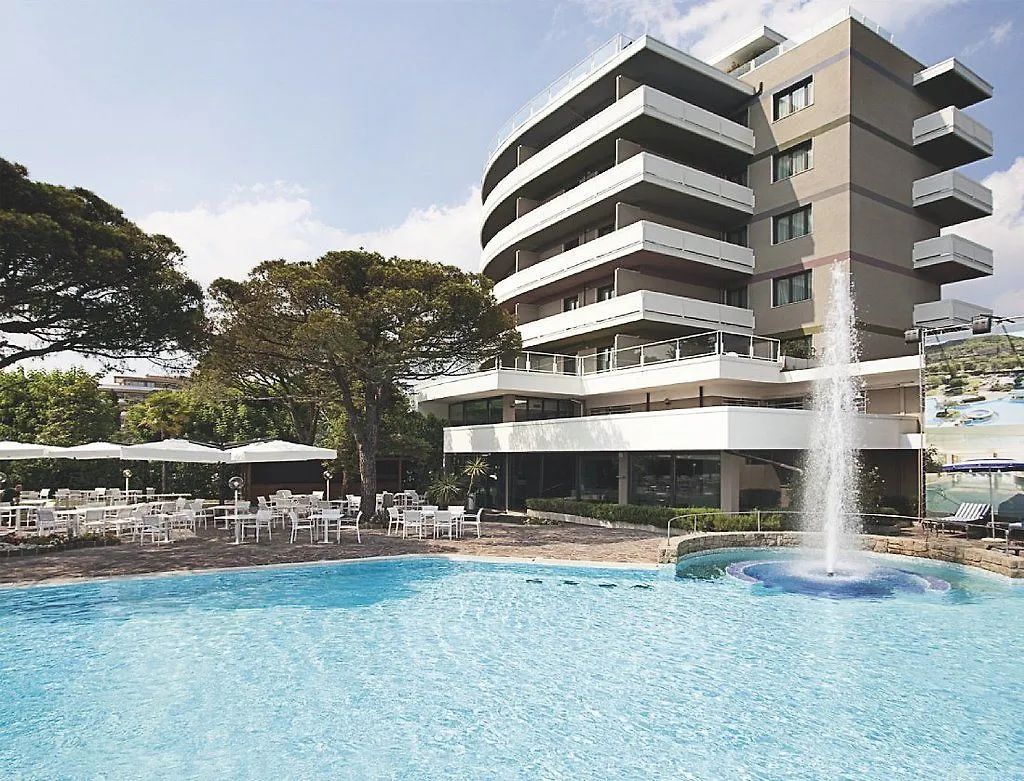 Radisson Blu Resort Hotel Majestic contacts